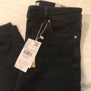 Black high waisted skinny jeans
